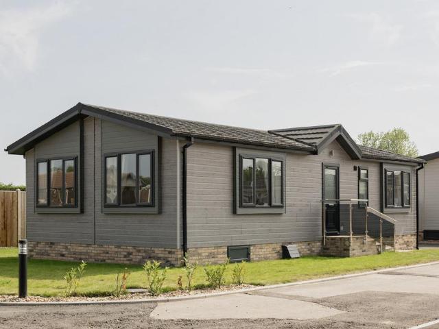 Park Home for sale in Belton with Browston, Stokesby