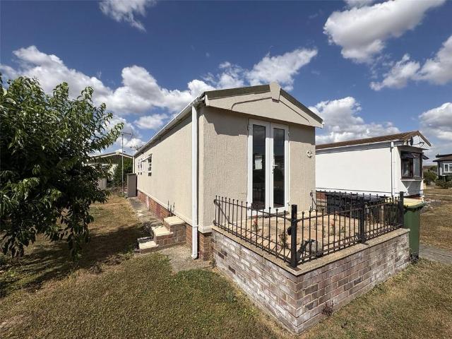 Park Home for sale in Barling, Essex