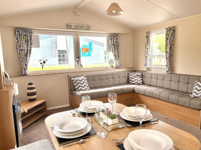 Park Home for sale in Tunstall, Roos