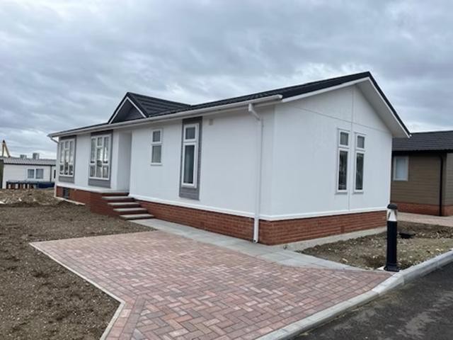 Park Home for sale in Hoo St Werburgh