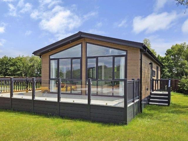 Park Home for sale in Dunley, Forthampton