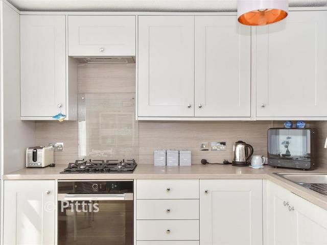 Park Home for sale in Freshwater, Isle Of Wight