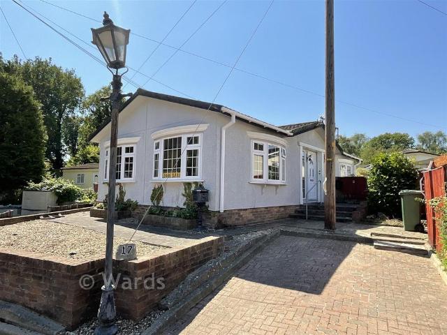 Park Home for sale in East Hill, The Butts