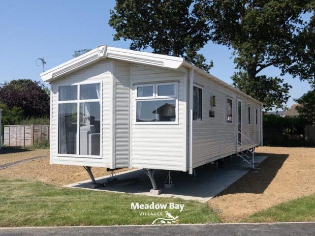Park Home for sale in Spring Vale, Hampshire