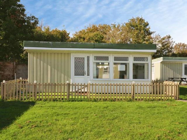 Park Home for sale in Lavernock