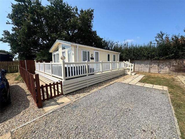 Park Home for sale in Spring Vale, Hampshire