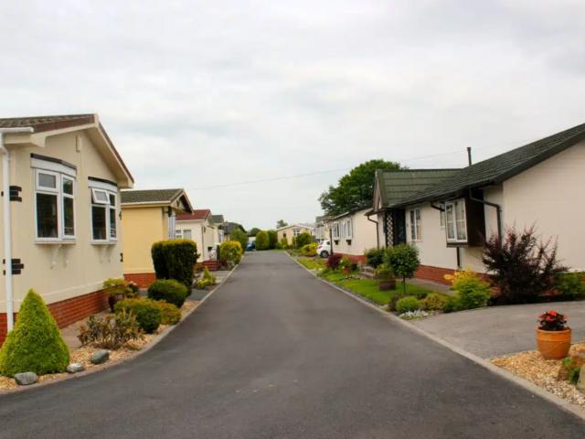 Park Home for sale in Goostrey
