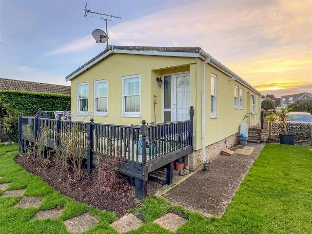 Park Home for sale in Ford, Clapham