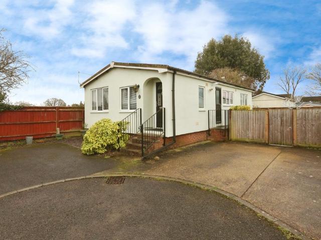 Park Home for sale in Hedge End, Helford