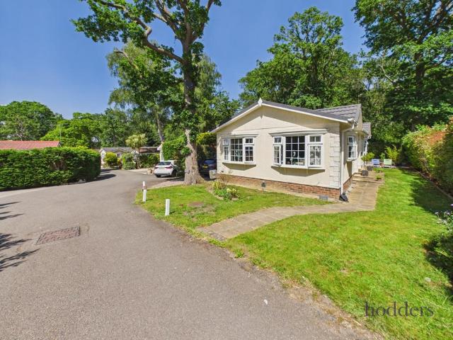 Park Home for sale in Row Town, Surrey