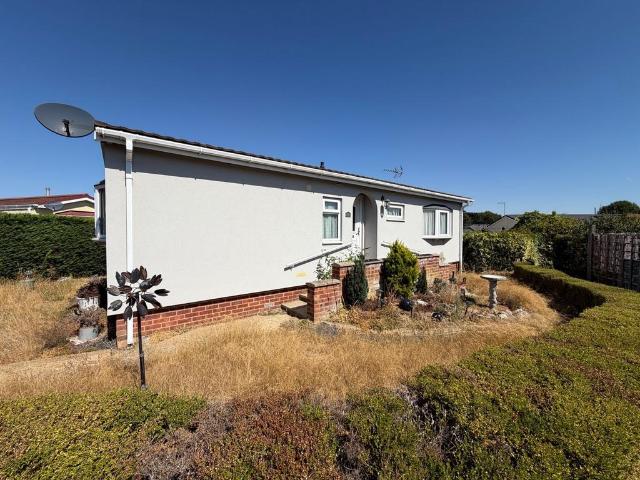 Park Home for sale in Bixley, Eastbridge