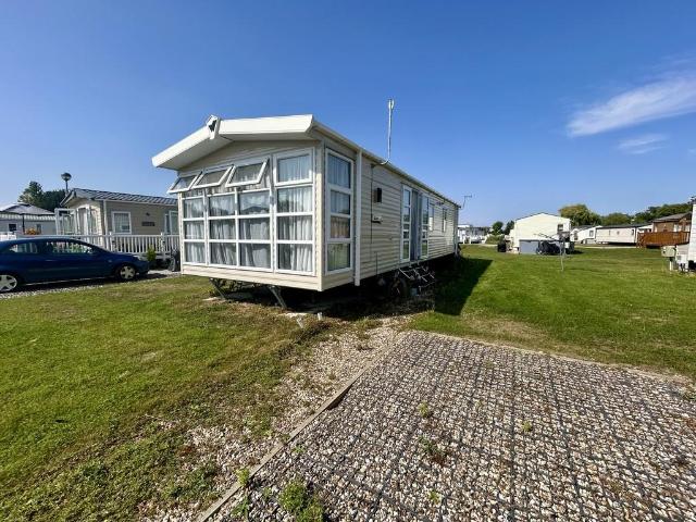 Park Home for sale in Broxbourne, Hertfordshire