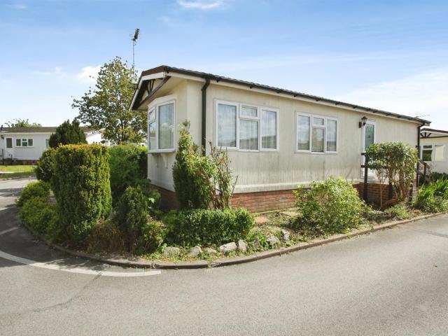 Park Home for sale in New Bilton, Warwickshire