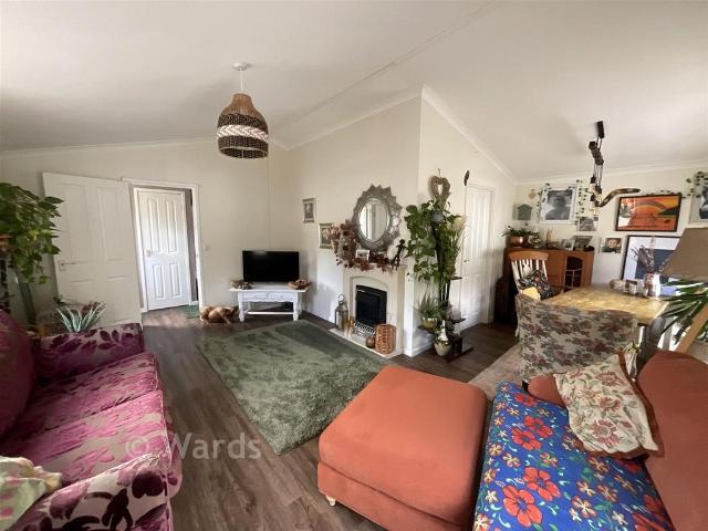 Park Home for sale in Woolage Green, The Bridge