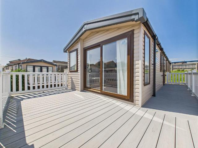 Park Home for sale in Fishersgate, West Sussex