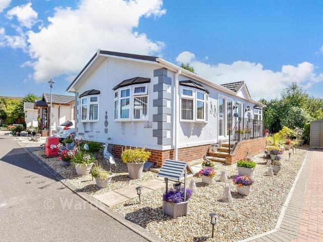 Park Home for sale in Mariner's View, The Bridge