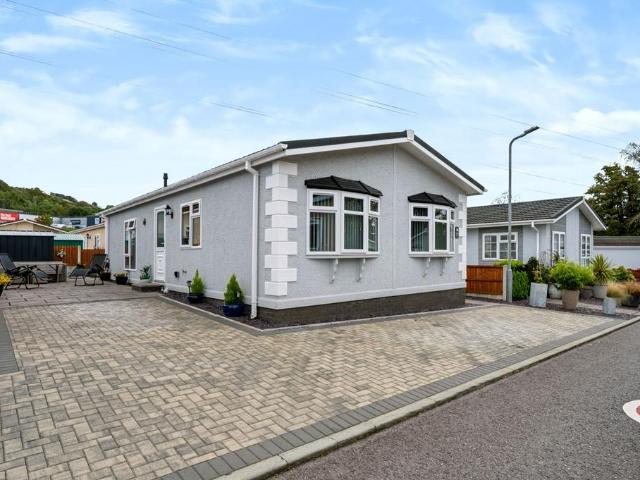 Park Home for sale in Upper Boat, Pontypridd