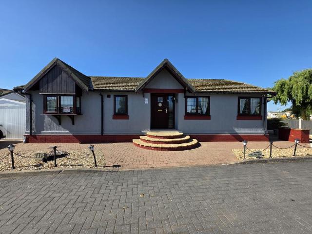 Park Home for sale in Winthorpe, Belleau