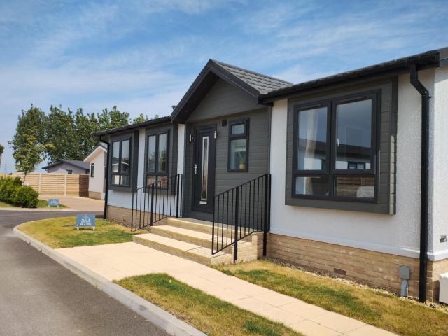 Park Home for sale in Barway, Cambridgeshire