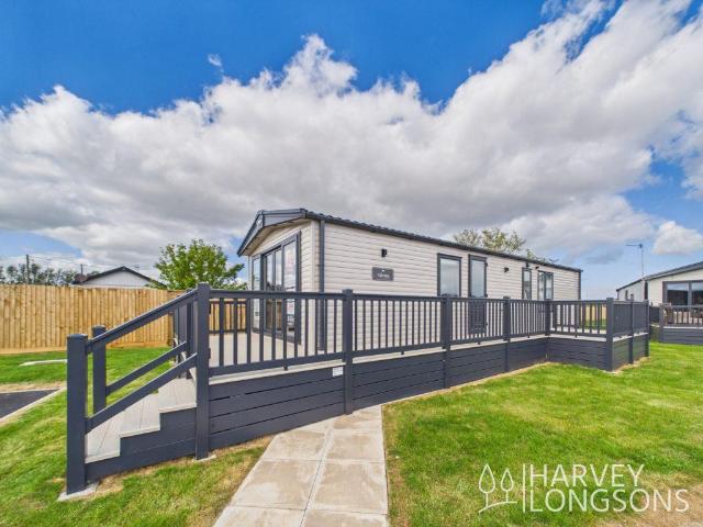 Park Home for sale in Eastbridge, Suffolk