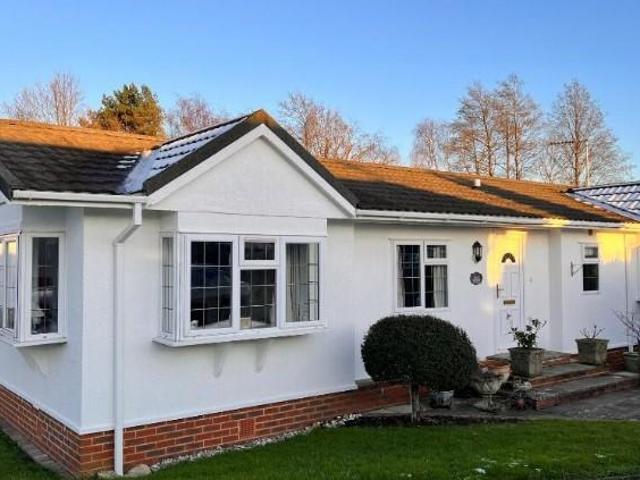 Park Home for sale in Red Hill, Surrey