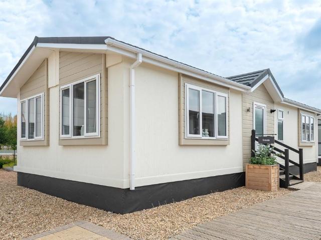 Park Home for sale in Andertons Mill, Lancashire