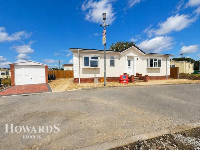 Park Home for sale in Eastbridge, Suffolk