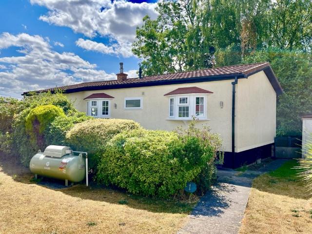 Park Home for sale in Perton, Great Chatwell