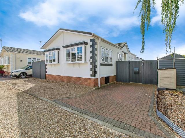 Park Home for sale in Belleau, Lincolnshire