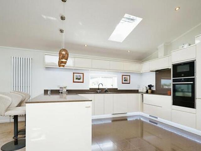 House for sale in Barton Stacey, Hampshire