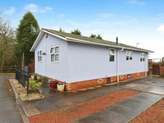 House for sale in Gun Hill, Warwickshire