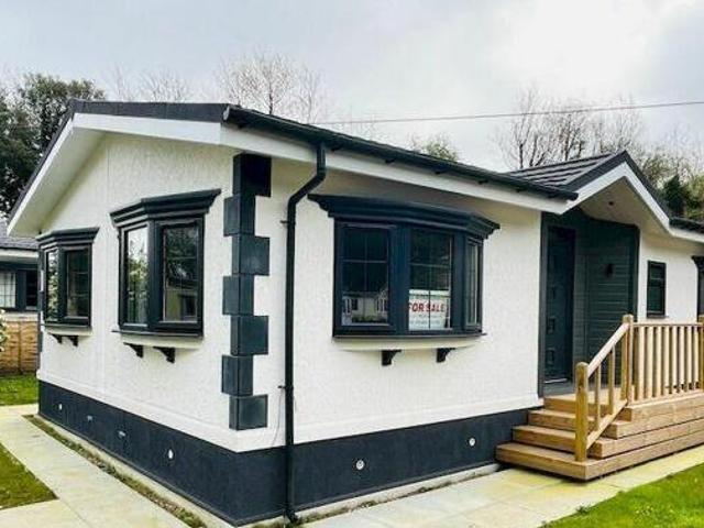 House for sale in Horsham, West Sussex