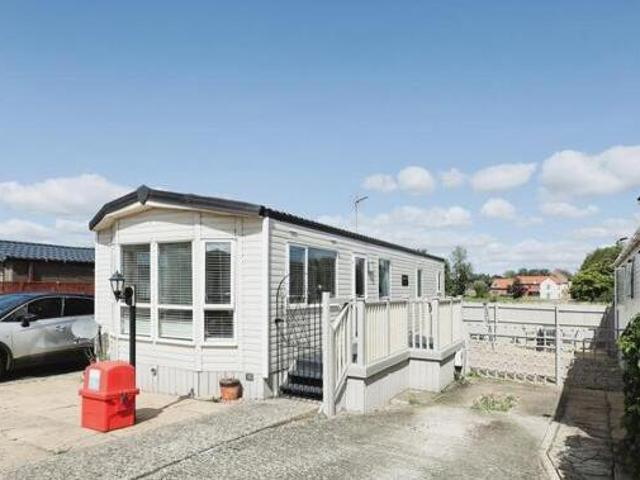 House for sale in Northampton, Northamptonshire