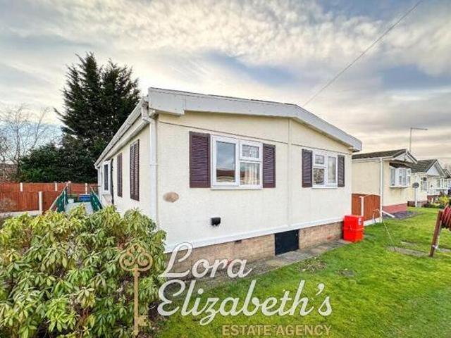 House for sale in Potters Corner, East Midlands