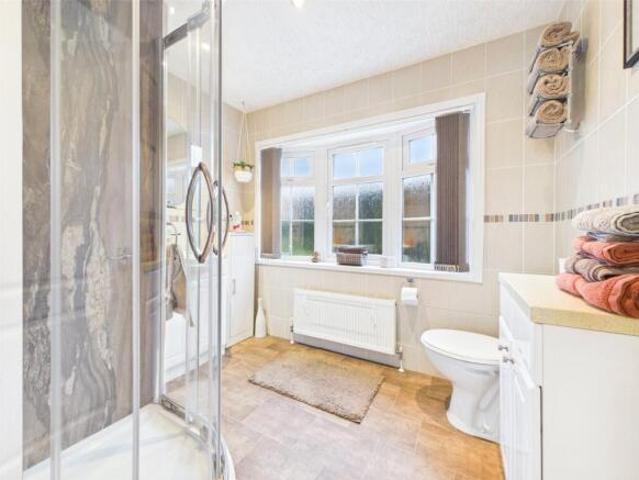 Park Home for sale in Cheltenham, Gloucestershire