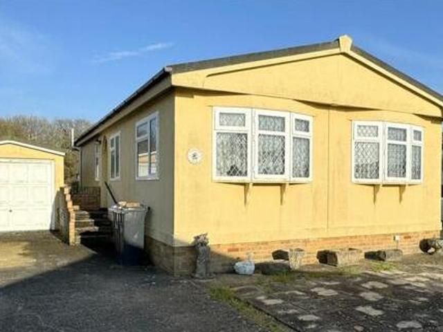 House for sale in Fishersgate, West Sussex