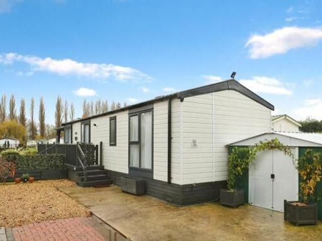 House for sale in Northampton, Northamptonshire