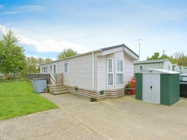 House for sale in Northampton, Northamptonshire