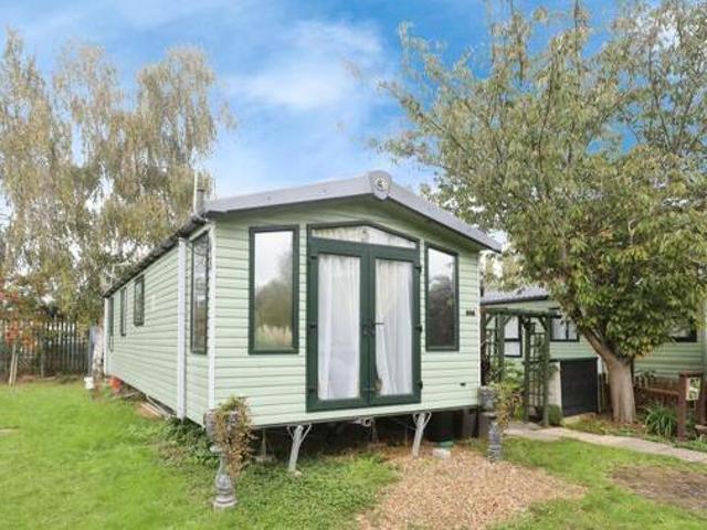 House for sale in Northampton, Northamptonshire