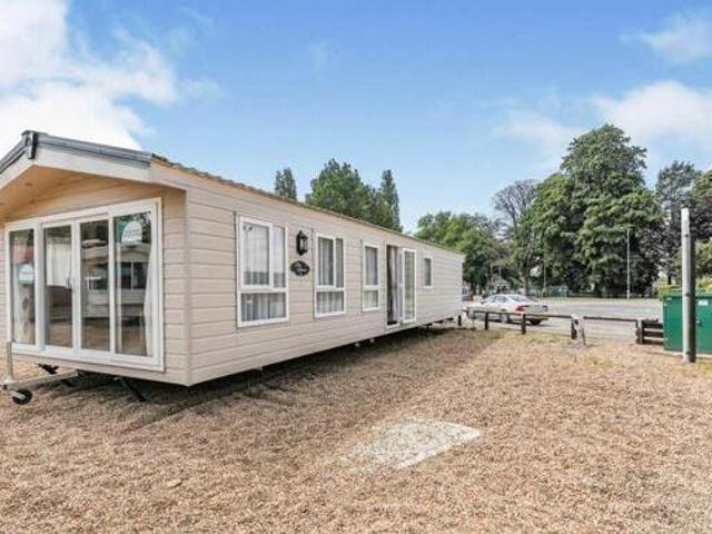 House for sale in Northampton, Northamptonshire