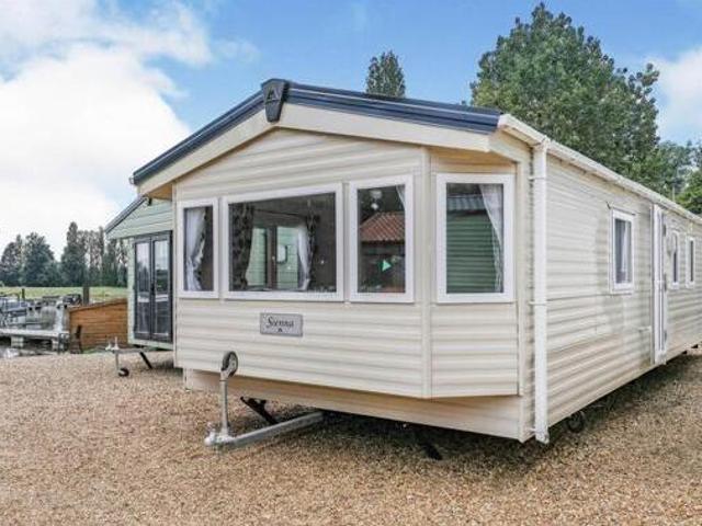 House for sale in Northampton, Northamptonshire