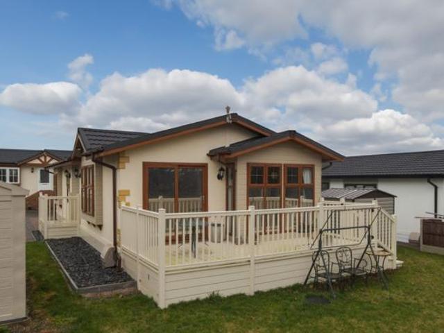House for sale in Stanford On Avon, Leicestershire