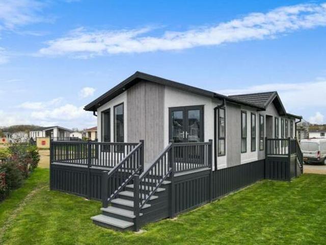House for sale in Hampton Green, Cambridgeshire