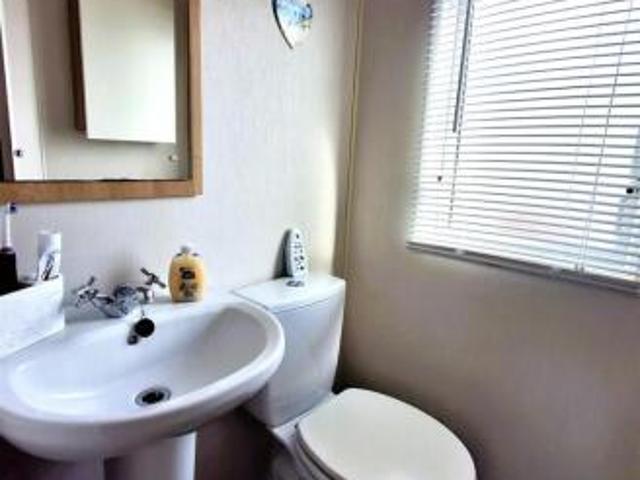 Park Home for sale in Pamington, Gloucestershire