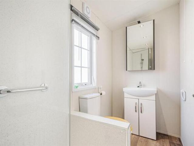 Park Home for sale in Pamington, Gloucestershire