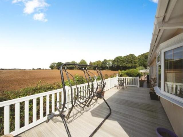 Park Home for sale in Caddington, Bedfordshire
