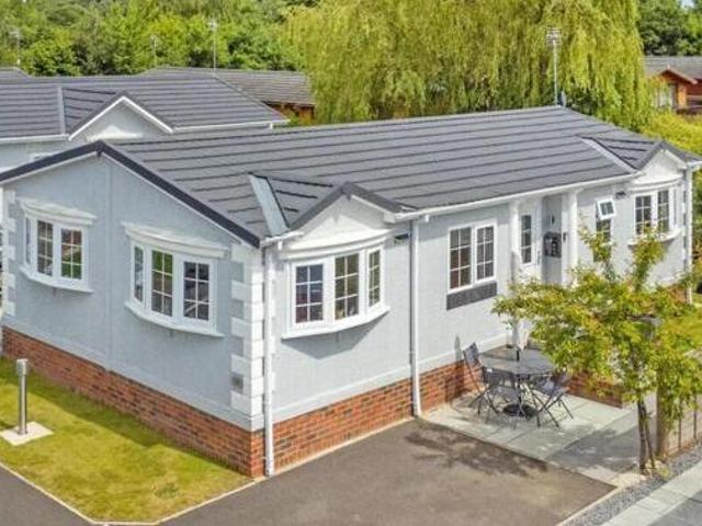 House for sale in High Field, York