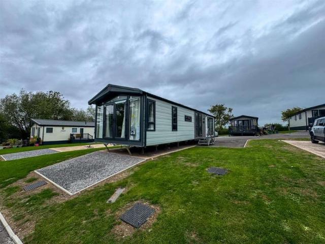 Park Home for sale in Worle, Kewstoke
