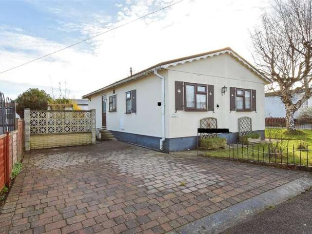 Park Home for sale in Littlecote, West Sussex