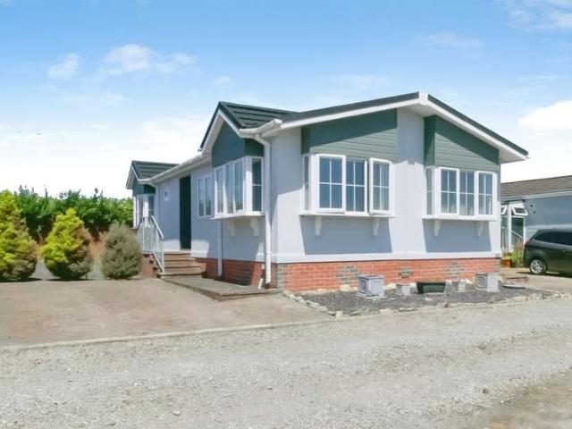 Park Home for sale in St Athan, Wales